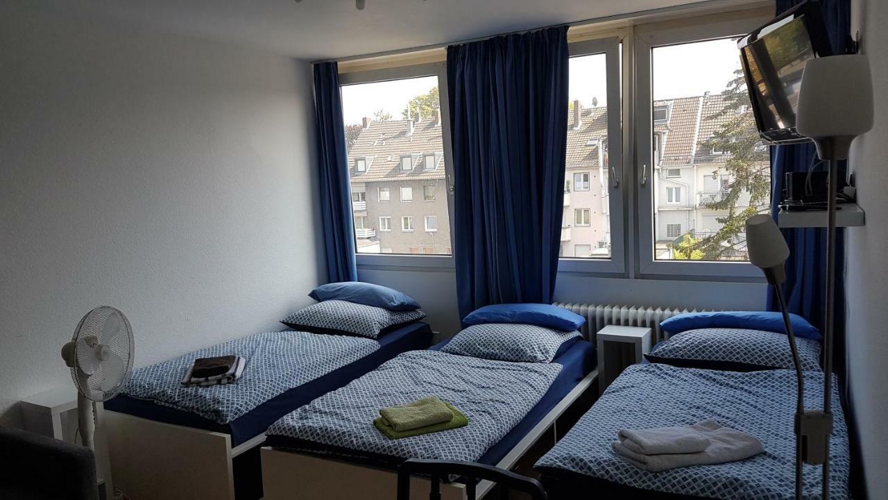 Sonniges Modernes Appartement Hoehenberg Cologne Exterior photo