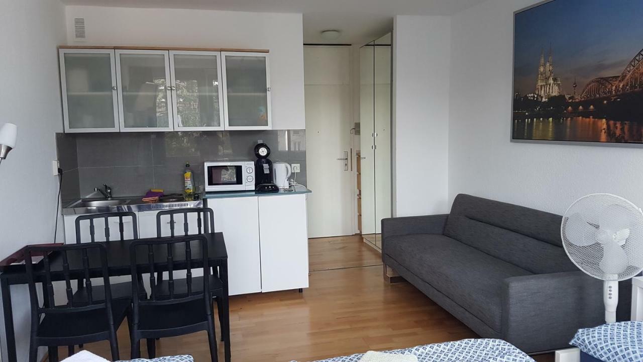 Sonniges Modernes Appartement Hoehenberg Cologne Exterior photo