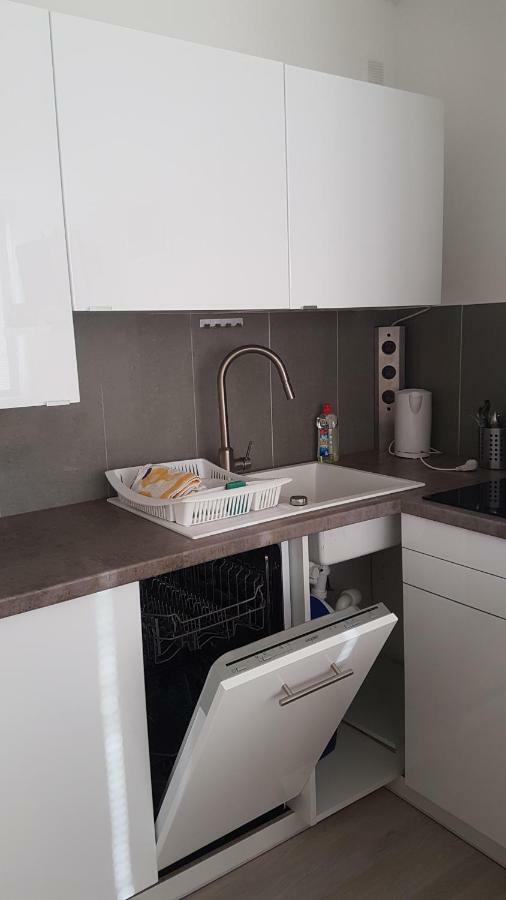 Sonniges Modernes Appartement Hoehenberg Cologne Exterior photo