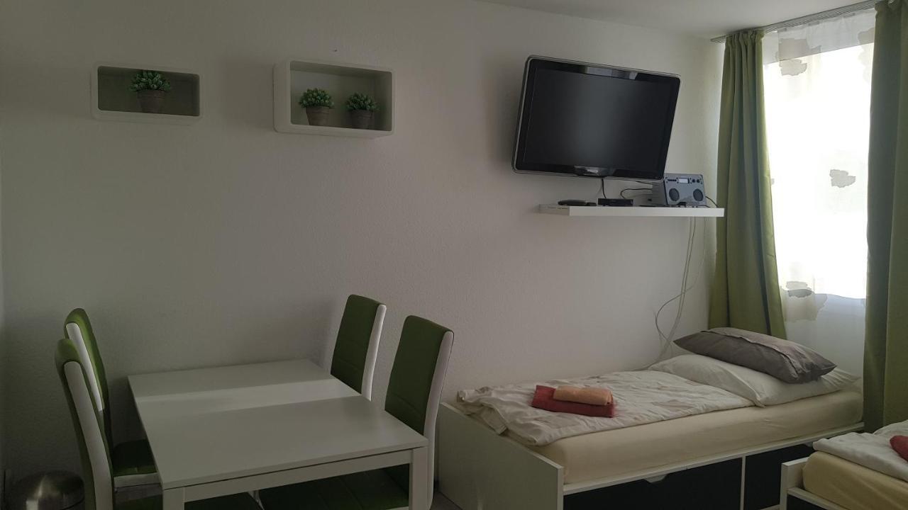 Sonniges Modernes Appartement Hoehenberg Cologne Exterior photo